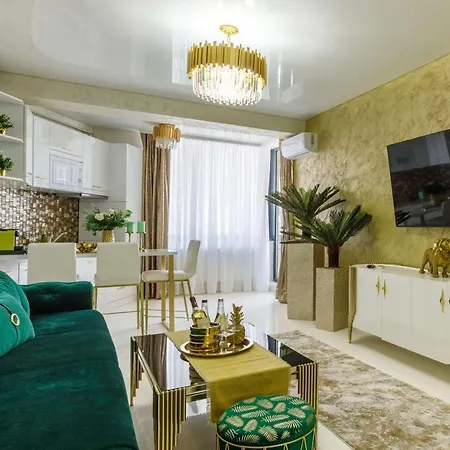 Beachscape Luxury 아파트