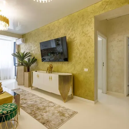 Beachscape Luxury Apartment