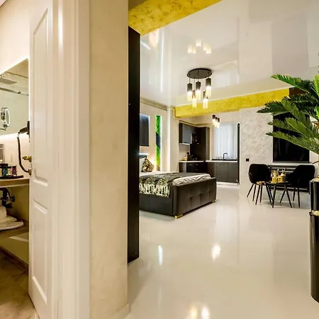 Beachscape Luxury Apartment